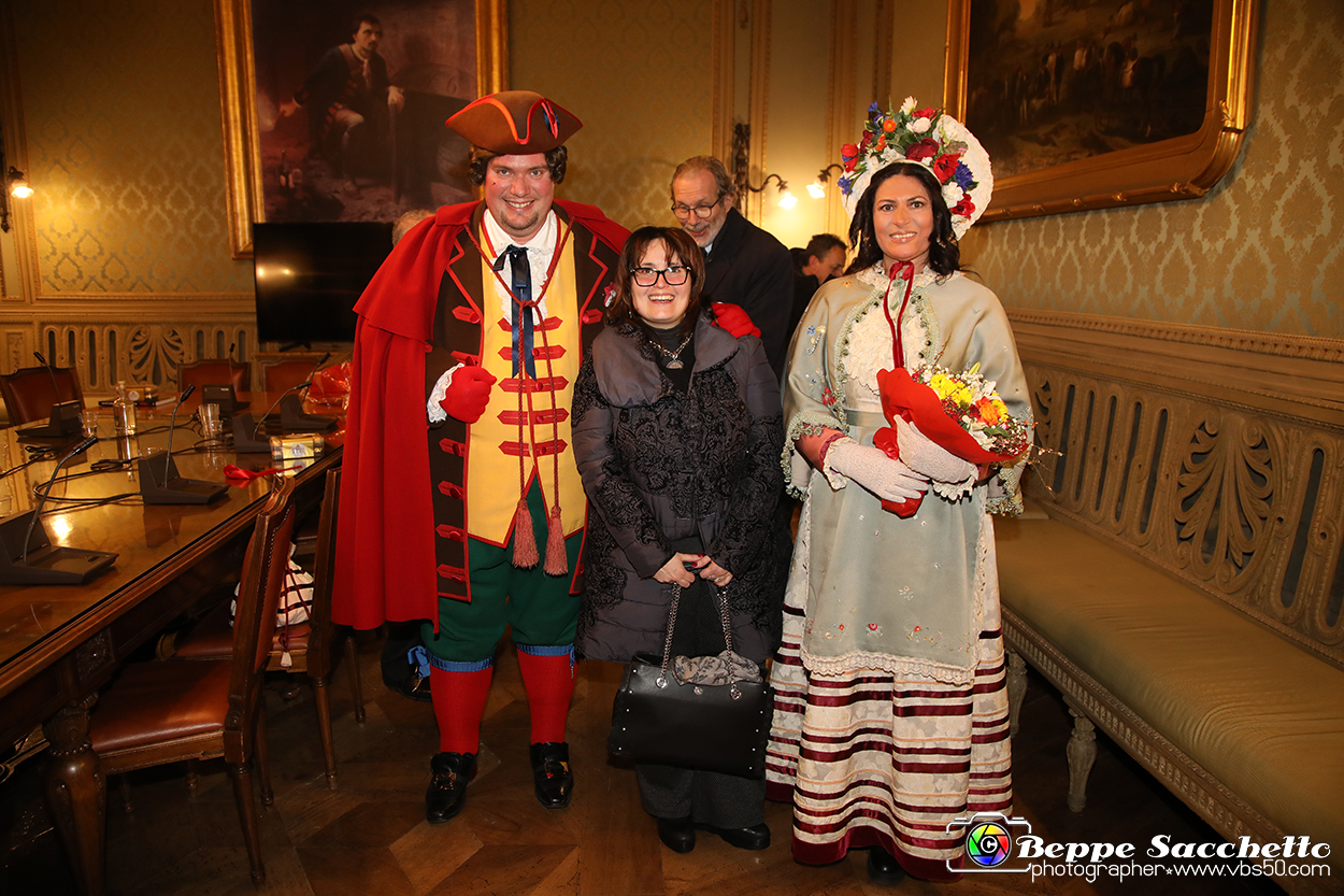 VBS_3692 - Investitura Ufficiale Gianduja e Giacometta Famija Turineisa - Carnevale di Torino 2024.jpg